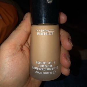 Mac foundation!!